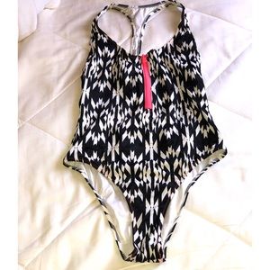 VICTORIAS SECRET - ONE PIECE - SMALL